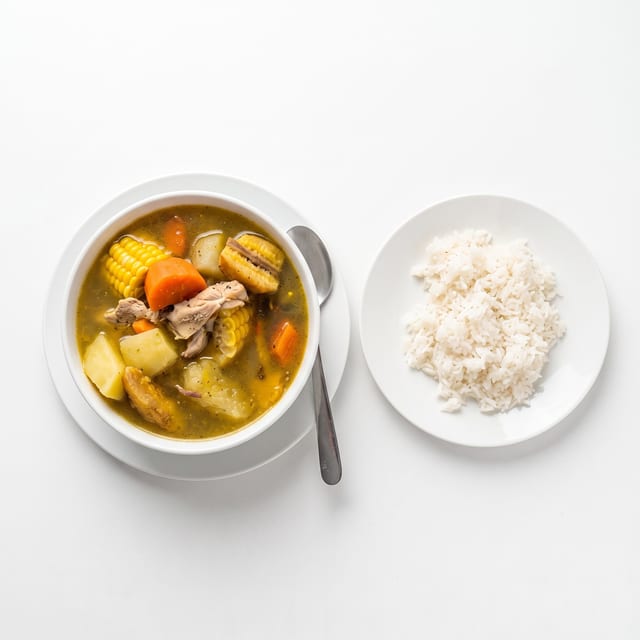 Sopa de Pollo y Costilla / Chicken & Beef Rib Soup.